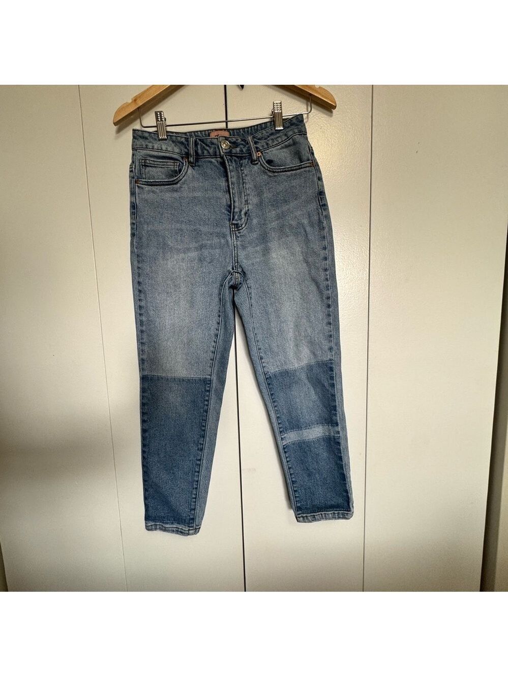 Only Blue Ankle Cropped Jeans with Patchwork